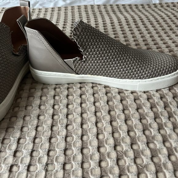 Indigo Rd. Gray/Beige Shoes - Picture 2 of 5